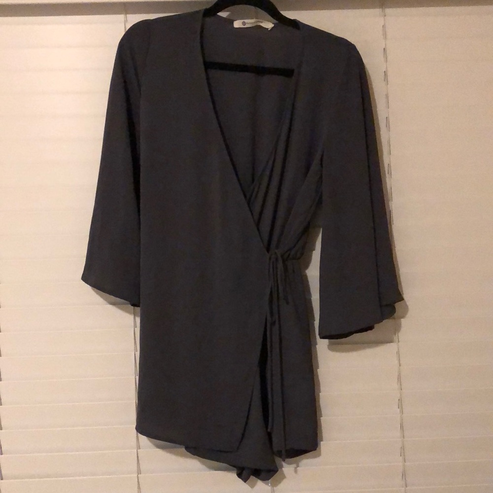 Romper long sleeve v neck